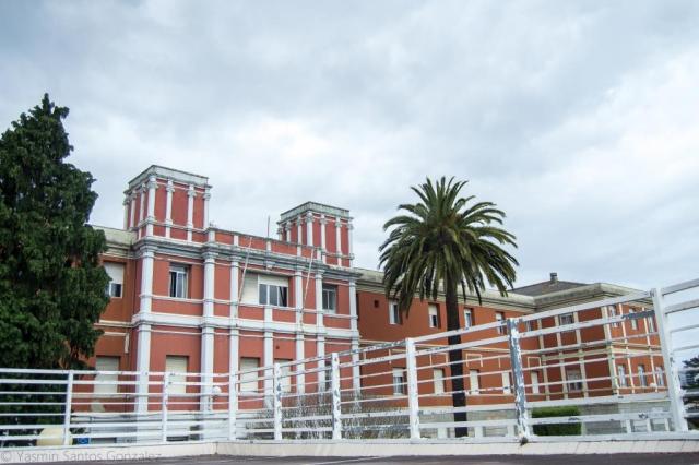 La construcción del Hospital Materno-Infantil se remonta a 1917, vinculada al legado de los filántropos coruñeses Angelita y Ricardo Labaca.